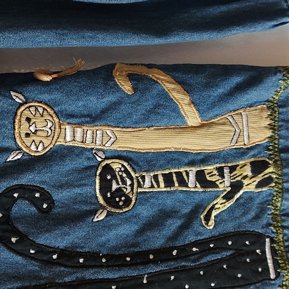 CAT EMBROIDERED Boho Denim Jacket SIZE MEDIUM SALE! - Picture 3 of 16